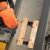 BLACK+DECKER tragbare Werkbank für Werkstatt - Sägebock Werkbank klappbar als Werkstatteinrichtung (freistehend, Abmessung der Arbeitsplatte: 610x250 mm, max. Tragkraft: 160 kg) WM301 - 12