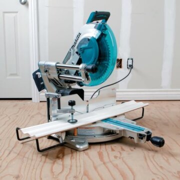 Makita LS1219L Kapp- und Gehrungssäge 305 mm - 19
