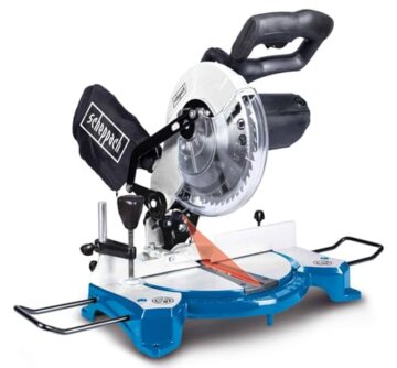 Scheppach Kappsäge HM80L mit Laser | Schnitthöhe 60mm | Schnittbreite 120mm | 1500W | Sägeblatt-Ø 210mm 24Z | beidseitig schwenkbarer Sägekopf | Gehrungssäge | Werkstückauflage & Spanner (HM80L 2024) - 1