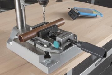 wolfcraft Maschinenschraubstock - 3423000 - mit Schnellverstellung; 200 kg Spannkraft - 80 mm Spannweite - 80 mm Stahlbacke mit horizontalen V-Nuten zum Spannen von Rundmaterial - Stahl-Trapezspindel - 5